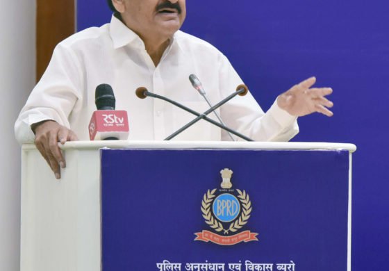 साइबर युद्ध के प्रति सचेत रहें: उपराष्‍ट्रपति