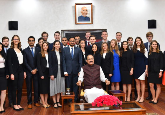 भारत की अर्थव्‍यवस्‍था शिखर की ओर