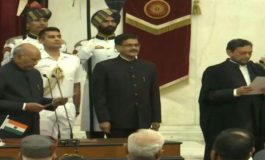 जस्टिस बोबडे बने देश के 47वें चीफ जस्टिस।लिया पद और गोपनीयता की शपथ।