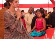 राममंदिर पर कंगना का नया दाव - फिल्म बनाएंगी *अपराजित अयोध्या* !!!!