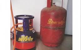 अब लोगों की जेब पर पड़ेगा गैस सिलेंडर का भार ?