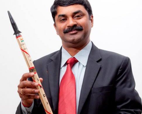 100 साल में ब्रिटेन से मिला डीआरडीओ चेयरमैन को सम्मान