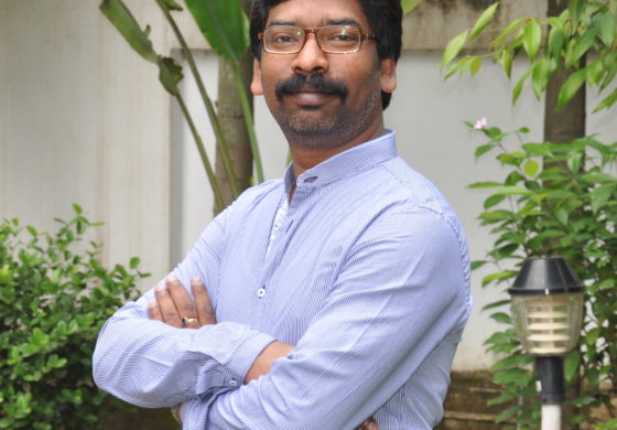 जो मोदी से नहीं टकराएगा, वही बीजेपी को हराएगा!!