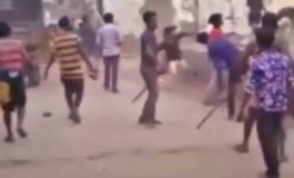 झारखंड चुनाव के दौरान पुलिस और गांववालों में झड़प, एक ग्रामीण की मौत, कई जवान घायल !!