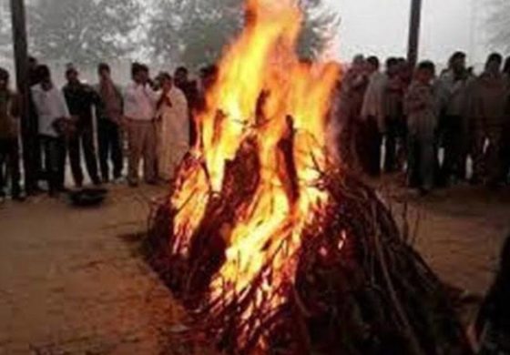 उन्नाव पीड़िता का हुआ अंतिम संस्कार,योगी सरकार ने दिया 25 लाख !!