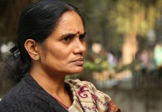 ,केजरीवाल के खिलाफ निर्भया की माँ को  कांग्रेस दे सकती टिकट