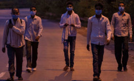 बांदा में पुलिस ने 17 लोगों को पैदल वापस घर लौटाया,जानिए क्यों ?