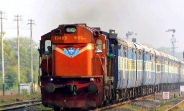 लॉकडाउन में चली पहली स्पेशल ट्रेन, 1200 मजदूरों को लेकर हुई रवाना...